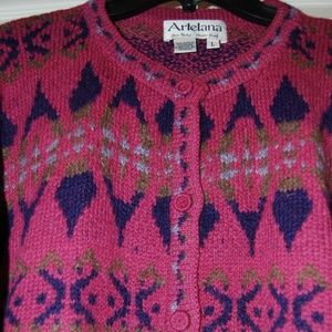 Beautiful and warm alpaca wool cardigan/sweater
